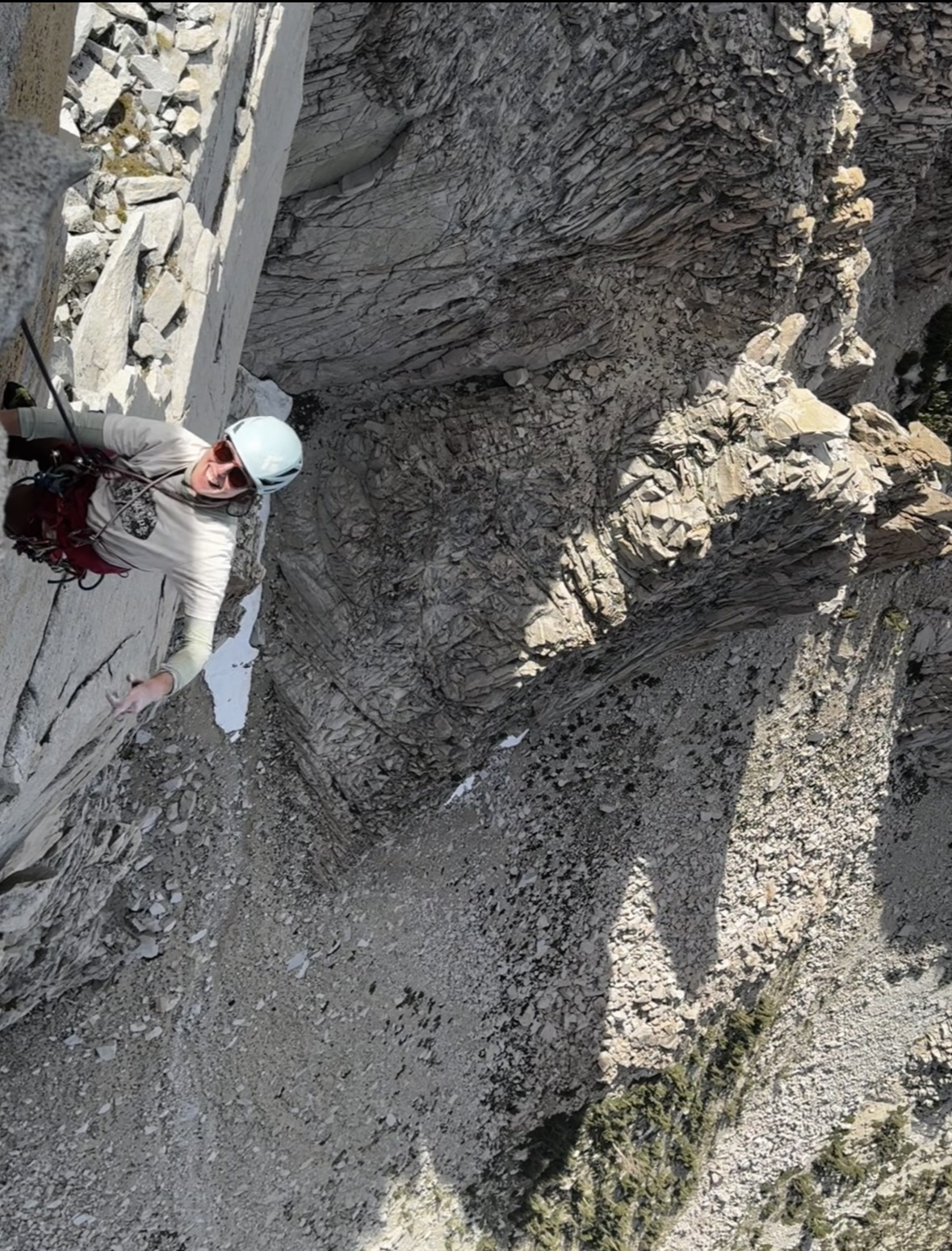 The dieseler sliding a nylon rocket to the granite heavens while excreting steeze